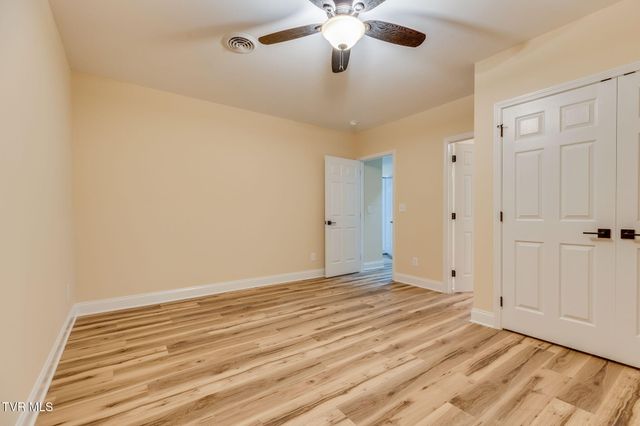 1120 Victoria Lee Way, Jonesborough, TN 37659