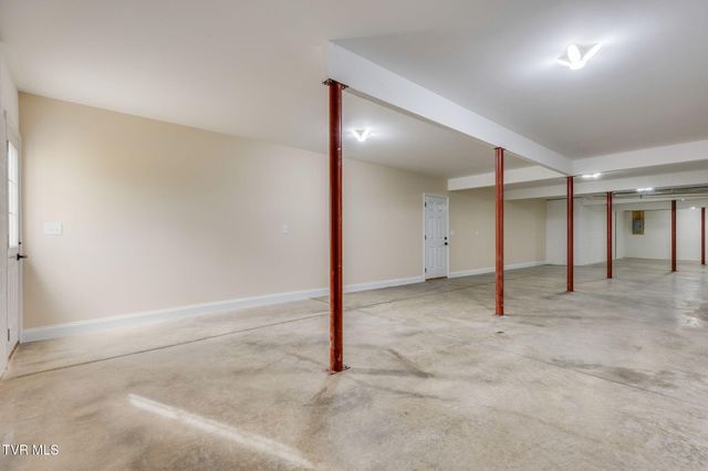 1120 Victoria Lee Way, Jonesborough, TN 37659