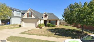 2812 Greenway Drive, Burleson, TX 76028