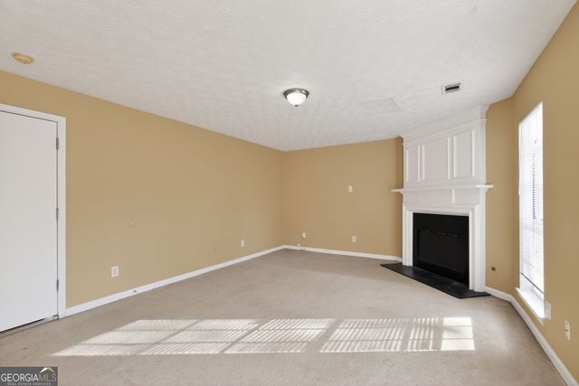 106 Gatwick Court, Riverdale, GA 30274