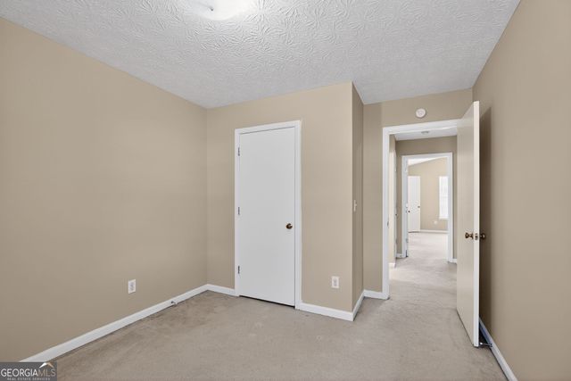 106 Gatwick Court, Riverdale, GA 30274