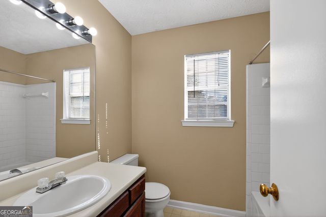 106 Gatwick Court, Riverdale, GA 30274