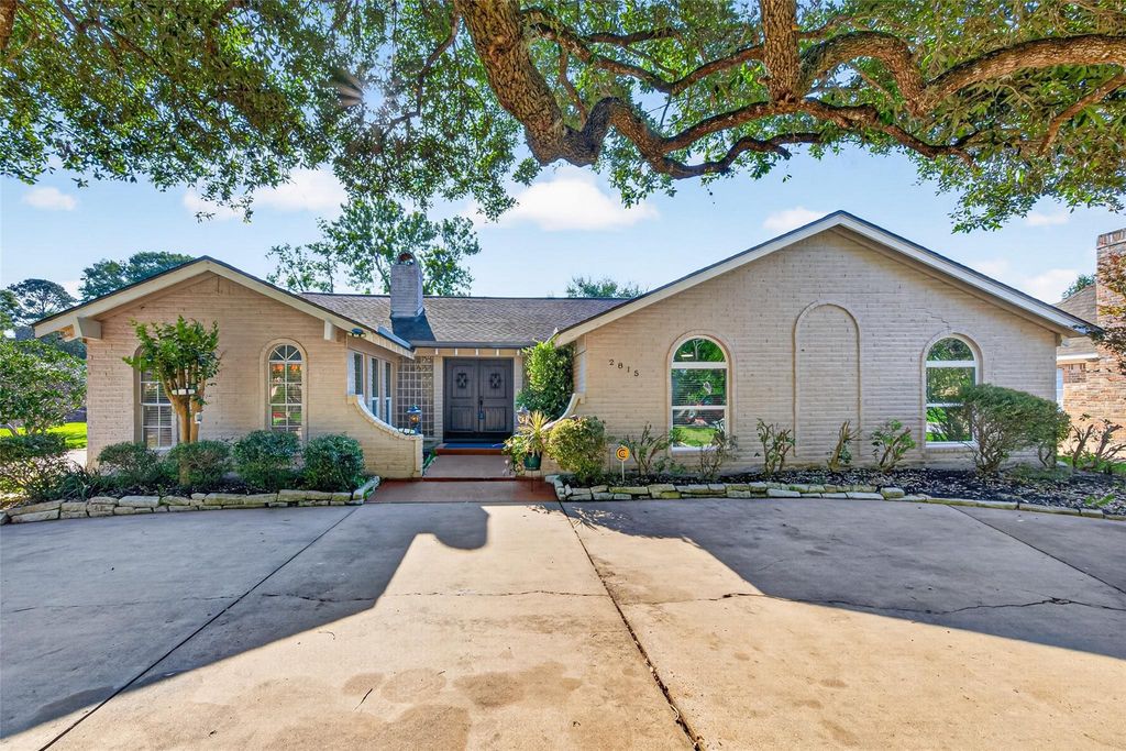 2815 Bermuda Dunes Drive, Missouri City, TX 77459