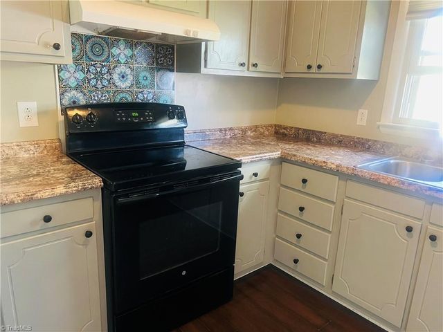 236 Badgett Avenue, Mount Airy, NC 27030