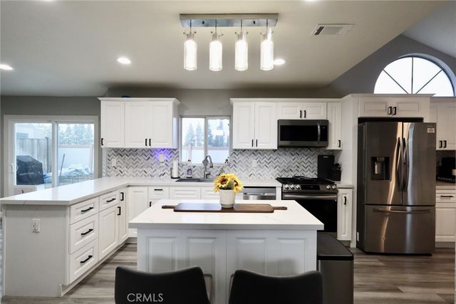 2804 Rippling Brook, Ontario, CA 91761