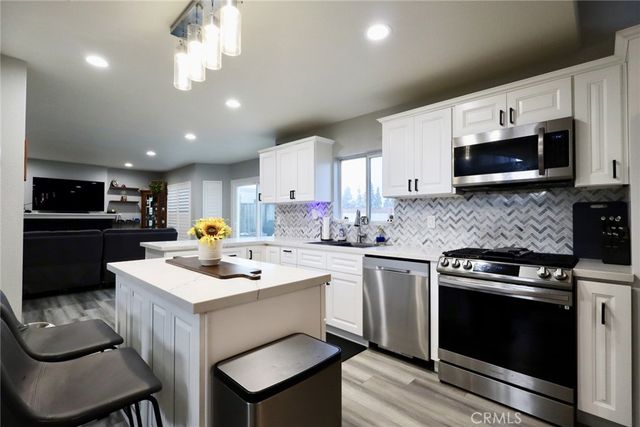 2804 Rippling Brook, Ontario, CA 91761