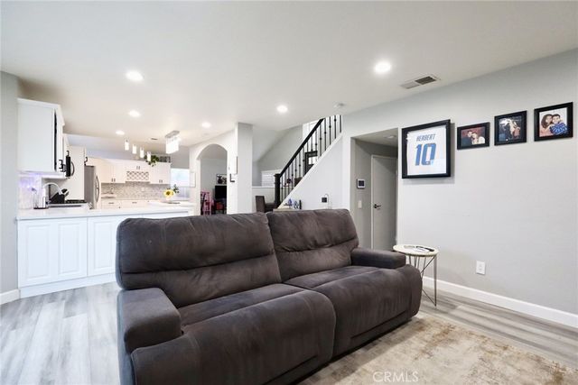 2804 Rippling Brook, Ontario, CA 91761