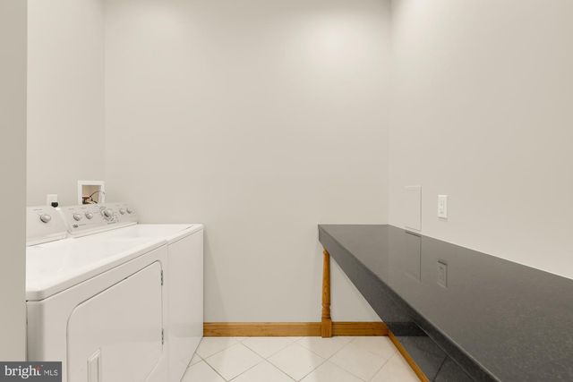 1121 S CLINTON ST, Baltimore, MD 21224