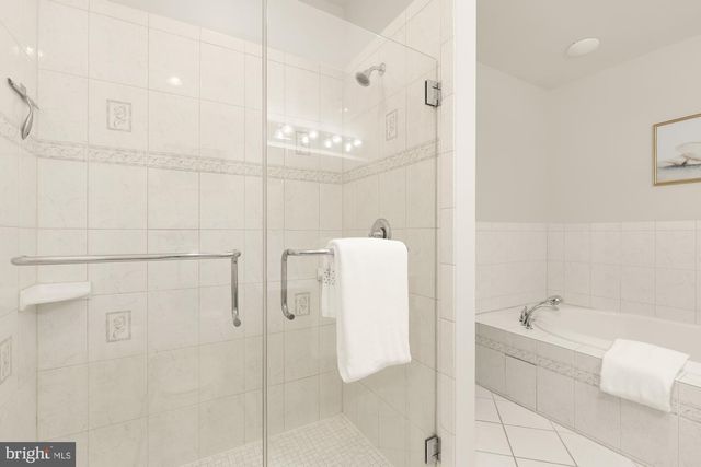 1121 S CLINTON ST, Baltimore, MD 21224