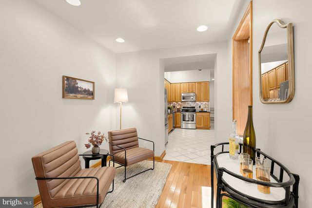 1121 S CLINTON ST, Baltimore, MD 21224