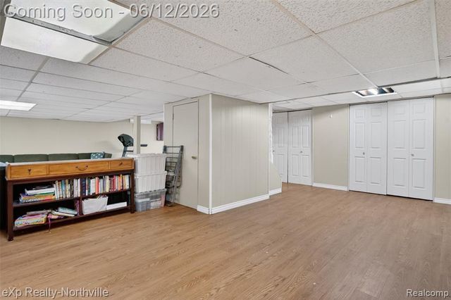33083 Broadmoor Court, Livonia, MI 48154