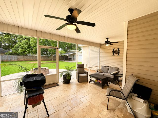 129 Pond Drive, Kathleen, GA 31047