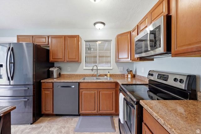 645 W 2250 N, West Bountiful, UT 84087