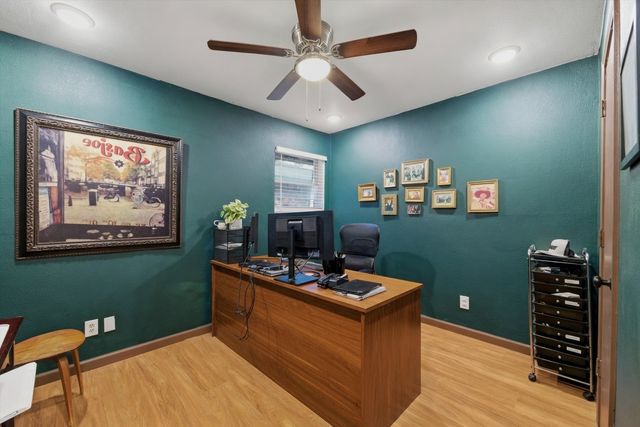 1012 Townsend Lane, Desoto, TX 75115