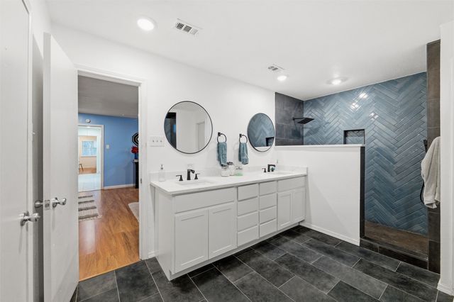 1012 Townsend Lane, Desoto, TX 75115