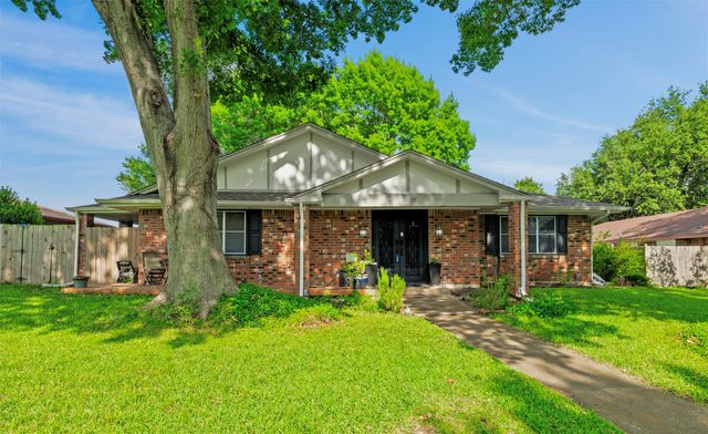 1012 Townsend Lane, Desoto, TX 75115