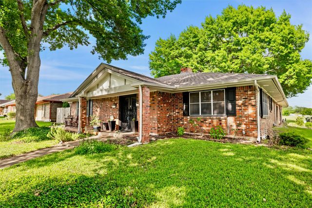 1012 Townsend Lane, Desoto, TX 75115