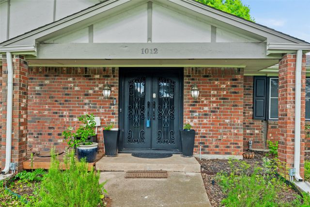 1012 Townsend Lane, Desoto, TX 75115