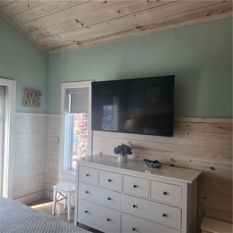 913 Banyan Beach Dr, Port Aransas, TX 78373