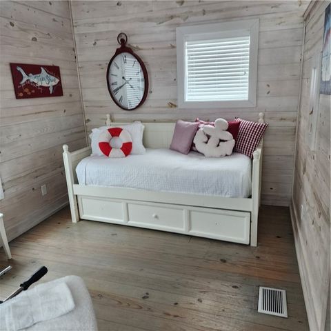 913 Banyan Beach Dr, Port Aransas, TX 78373