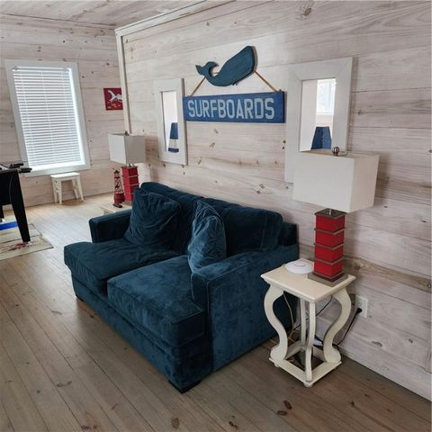 913 Banyan Beach Dr, Port Aransas, TX 78373