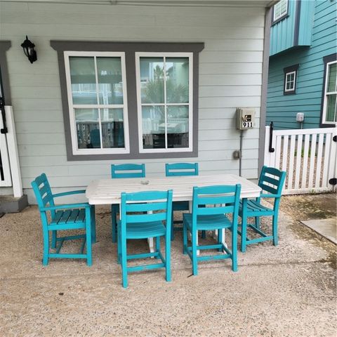 913 Banyan Beach Dr, Port Aransas, TX 78373