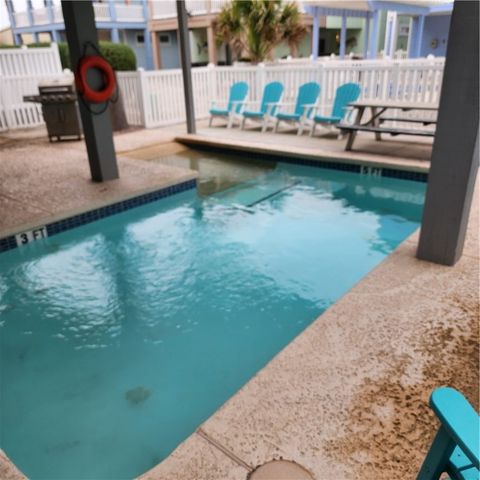 913 Banyan Beach Dr, Port Aransas, TX 78373