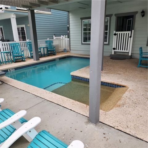 913 Banyan Beach Dr, Port Aransas, TX 78373