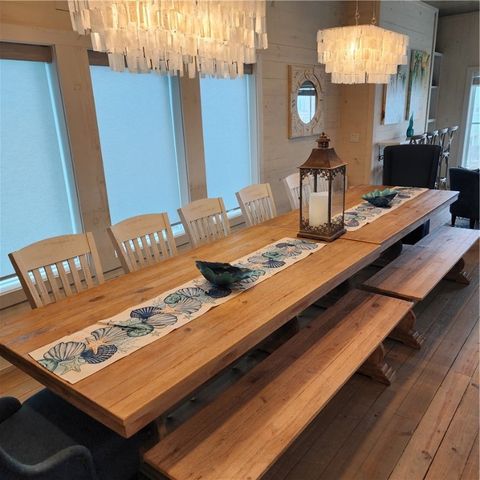 913 Banyan Beach Dr, Port Aransas, TX 78373