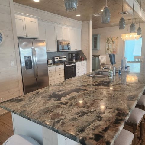 913 Banyan Beach Dr, Port Aransas, TX 78373