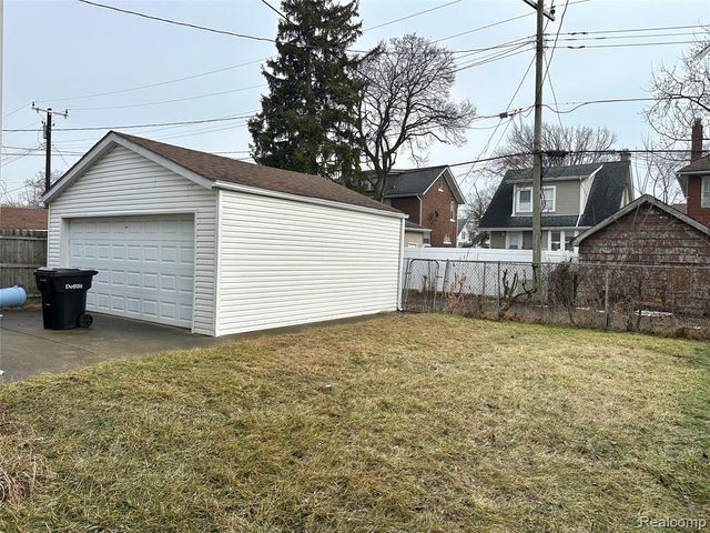 201 Moss Street, Highland Park, MI 48203