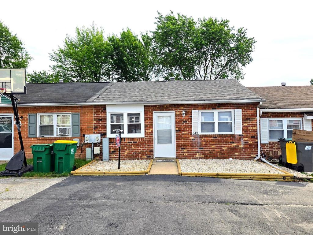 649 WALDEN CT, Bear, DE 19701