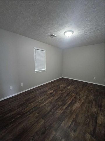 1004 Pine Tree Trail, South Fulton, GA 30349