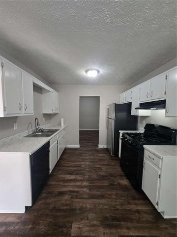 1004 Pine Tree Trail, South Fulton, GA 30349