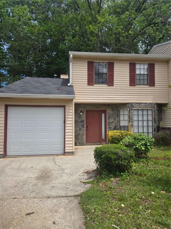 1004 Pine Tree Trail, South Fulton, GA 30349