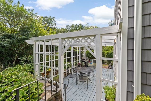 263 Elm St, Marshfield, MA 02050