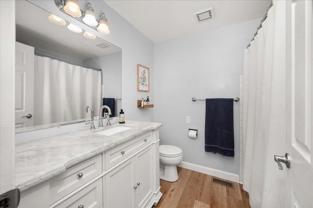 5231 W Rosewood Ave, Spokane, WA 99208