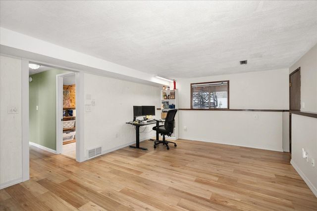 5231 W Rosewood Ave, Spokane, WA 99208