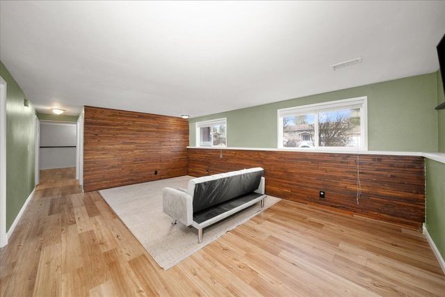 5231 W Rosewood Ave, Spokane, WA 99208