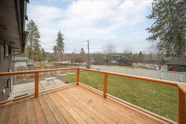 5231 W Rosewood Ave, Spokane, WA 99208