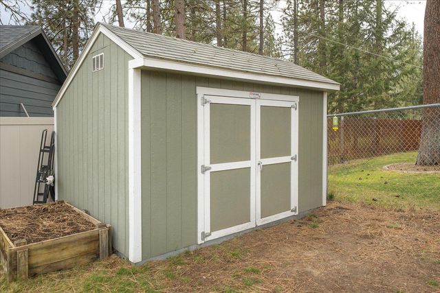 5231 W Rosewood Ave, Spokane, WA 99208