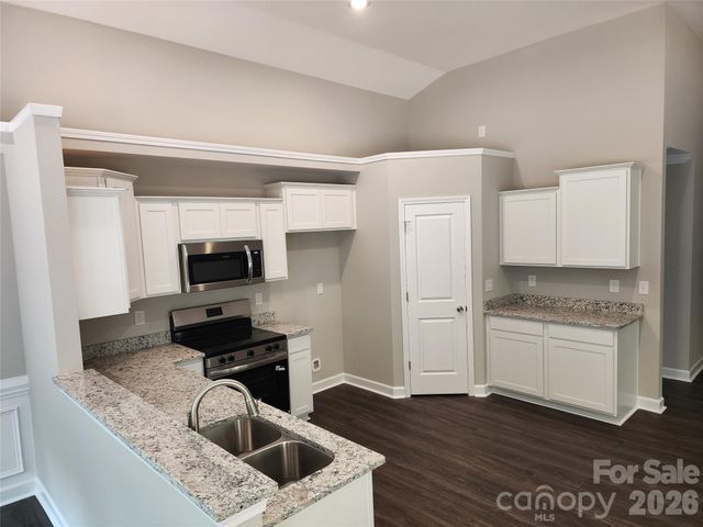 5900 Flamingo Drive 4, Conover, NC 28613