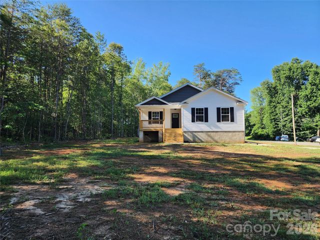 5900 Flamingo Drive 4, Conover, NC 28613