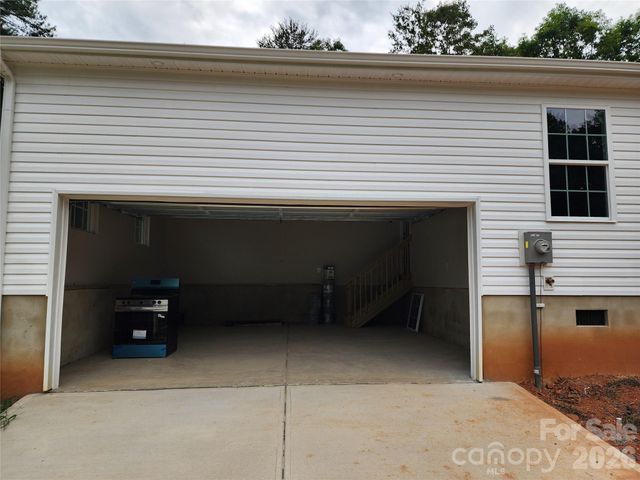 5900 Flamingo Drive 4, Conover, NC 28613