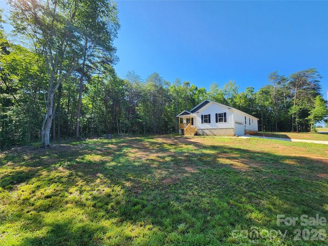 5900 Flamingo Drive 4, Conover, NC 28613