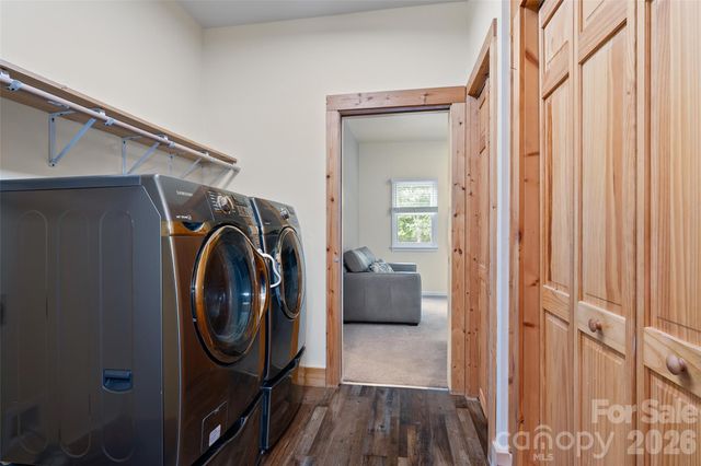 42 Chinaberry Court, Waynesville, NC 28785