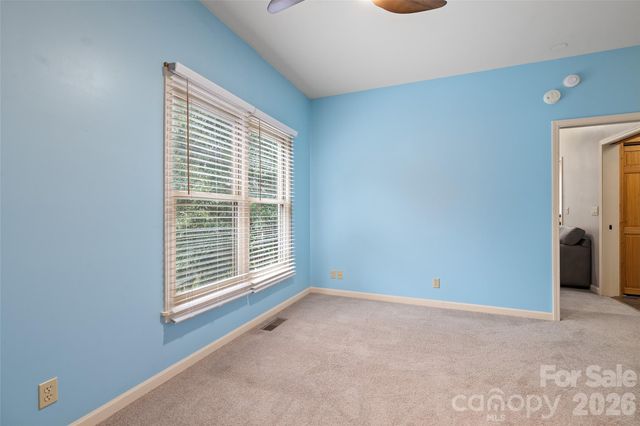 42 Chinaberry Court, Waynesville, NC 28785