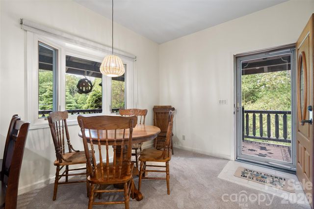 42 Chinaberry Court, Waynesville, NC 28785