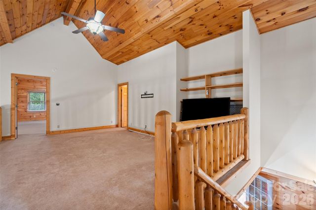 42 Chinaberry Court, Waynesville, NC 28785