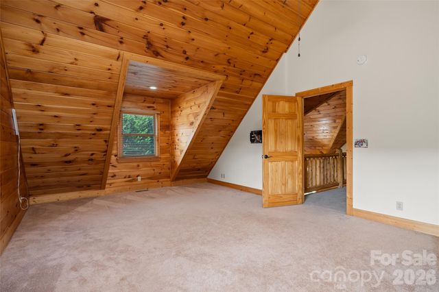 42 Chinaberry Court, Waynesville, NC 28785